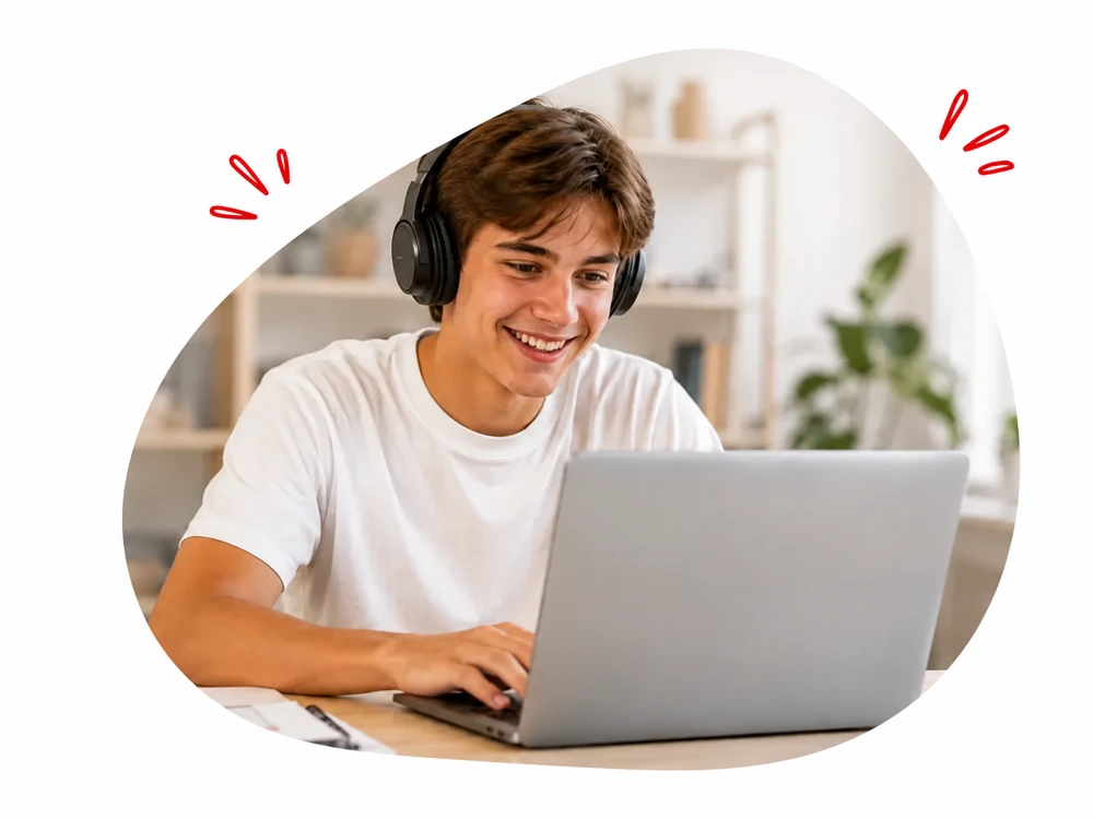 Lycéen suivant ses cours en ligne