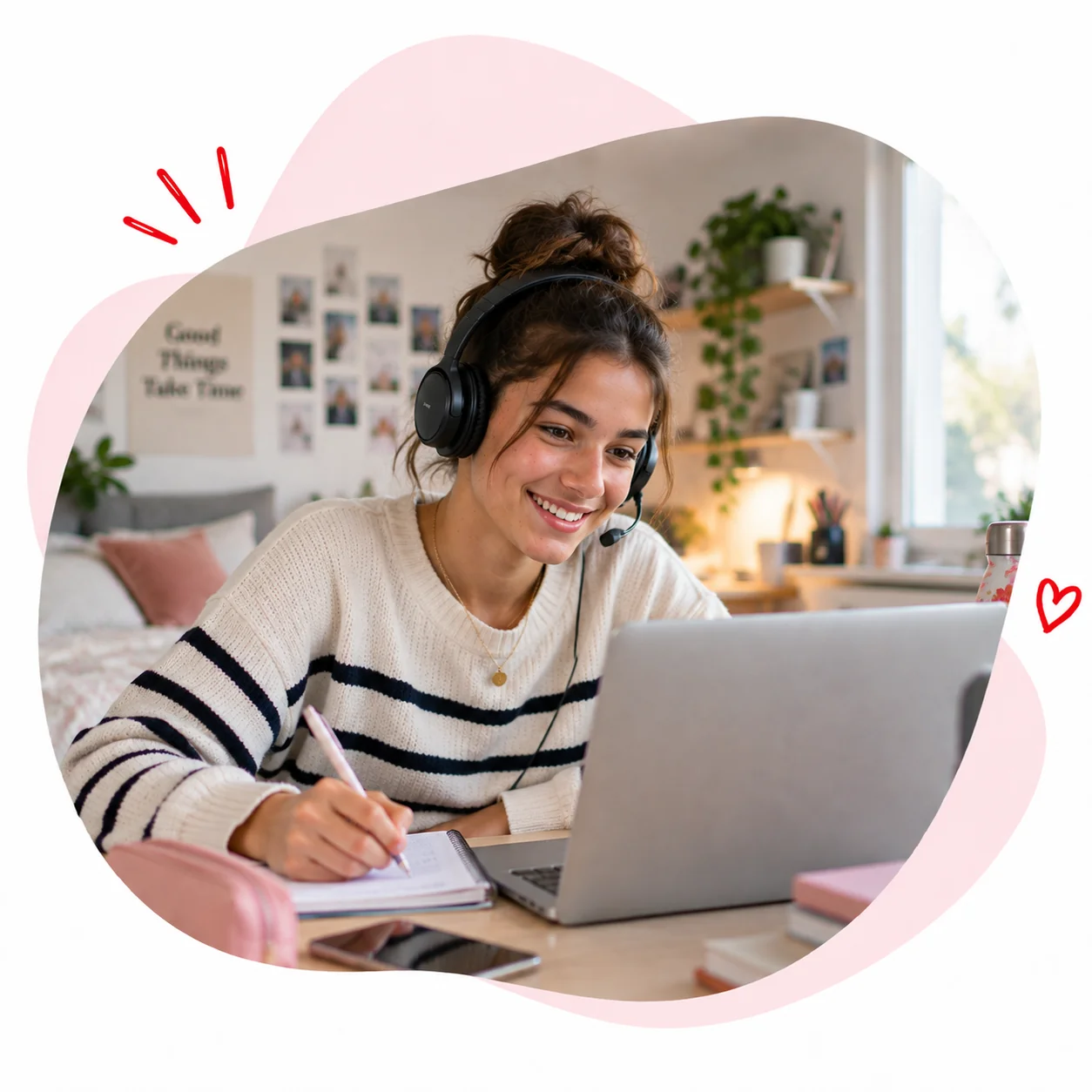 Lycéenne suivant ses cours en ligne
